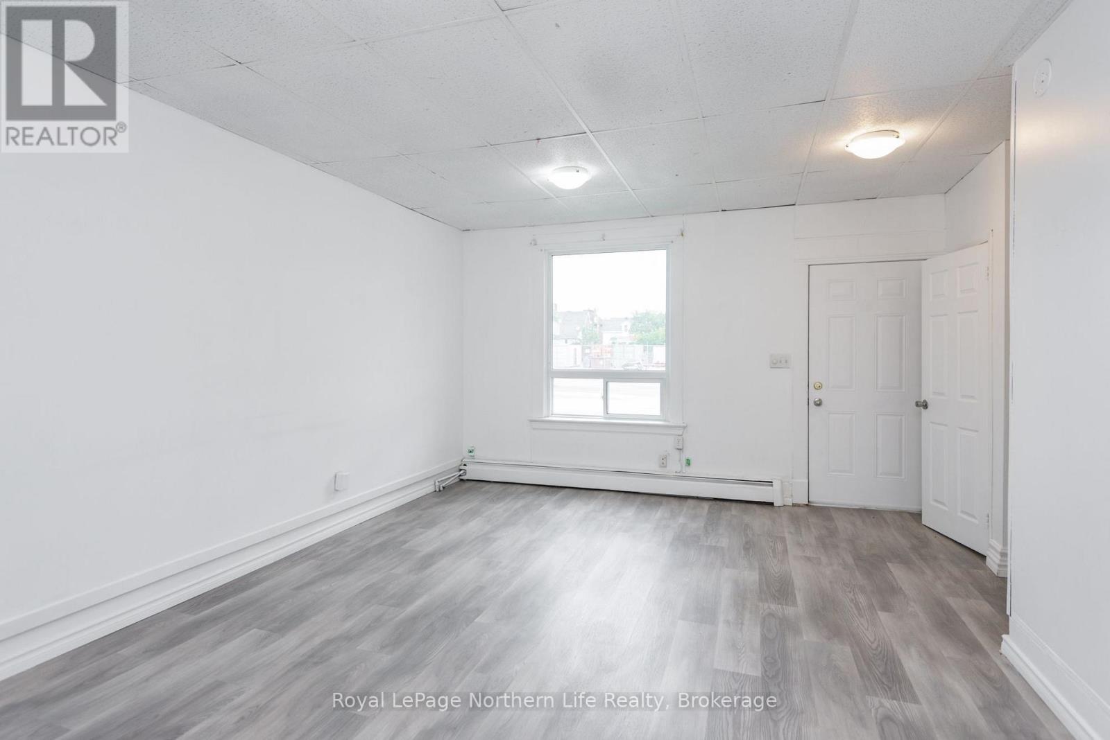 645 Main Street E, North Bay, Ontario  P1B 1C1 - Photo 8 - X13799134