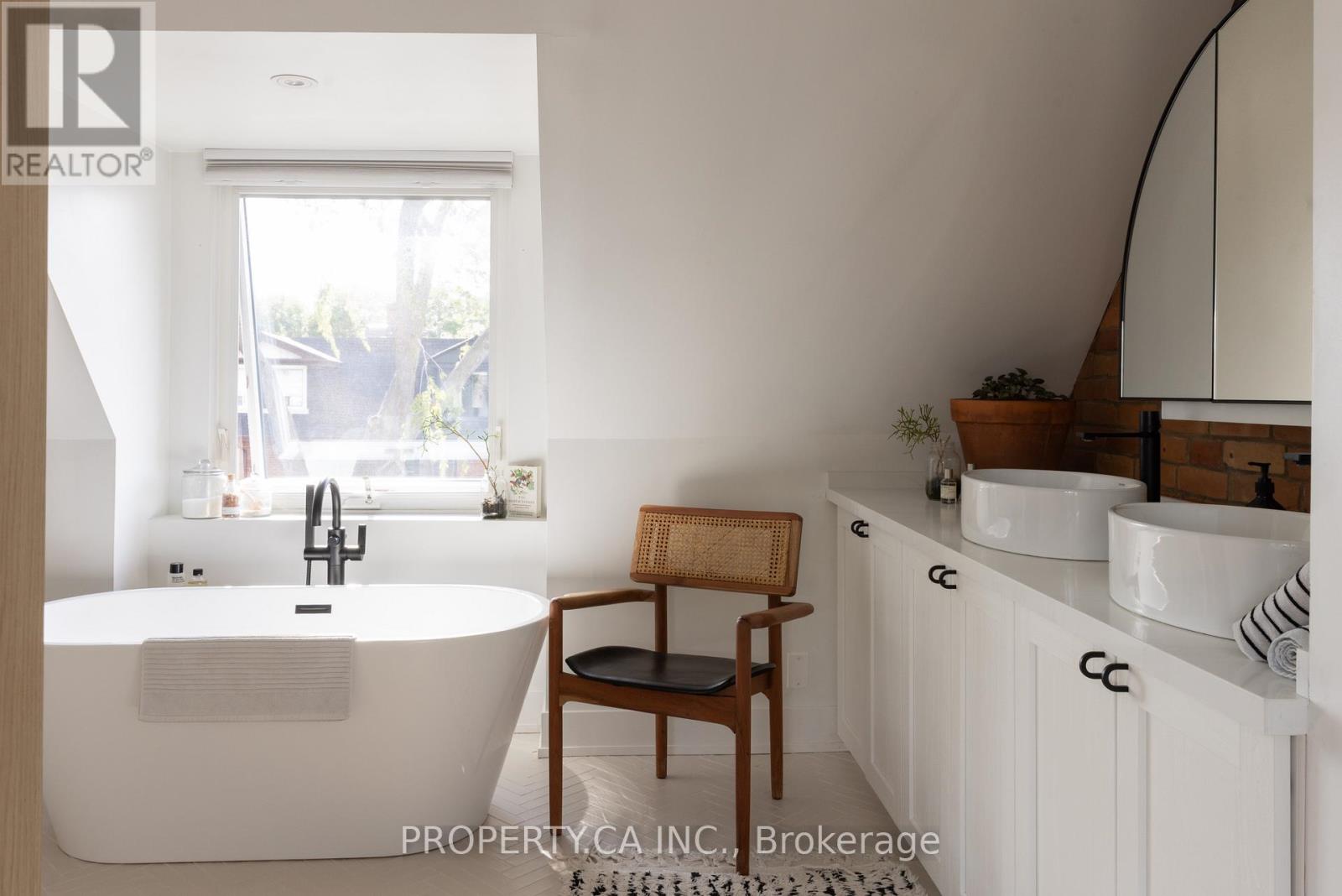 301 Grace Street, Toronto, Ontario  M6G 3A7 - Photo 27 - C13799422