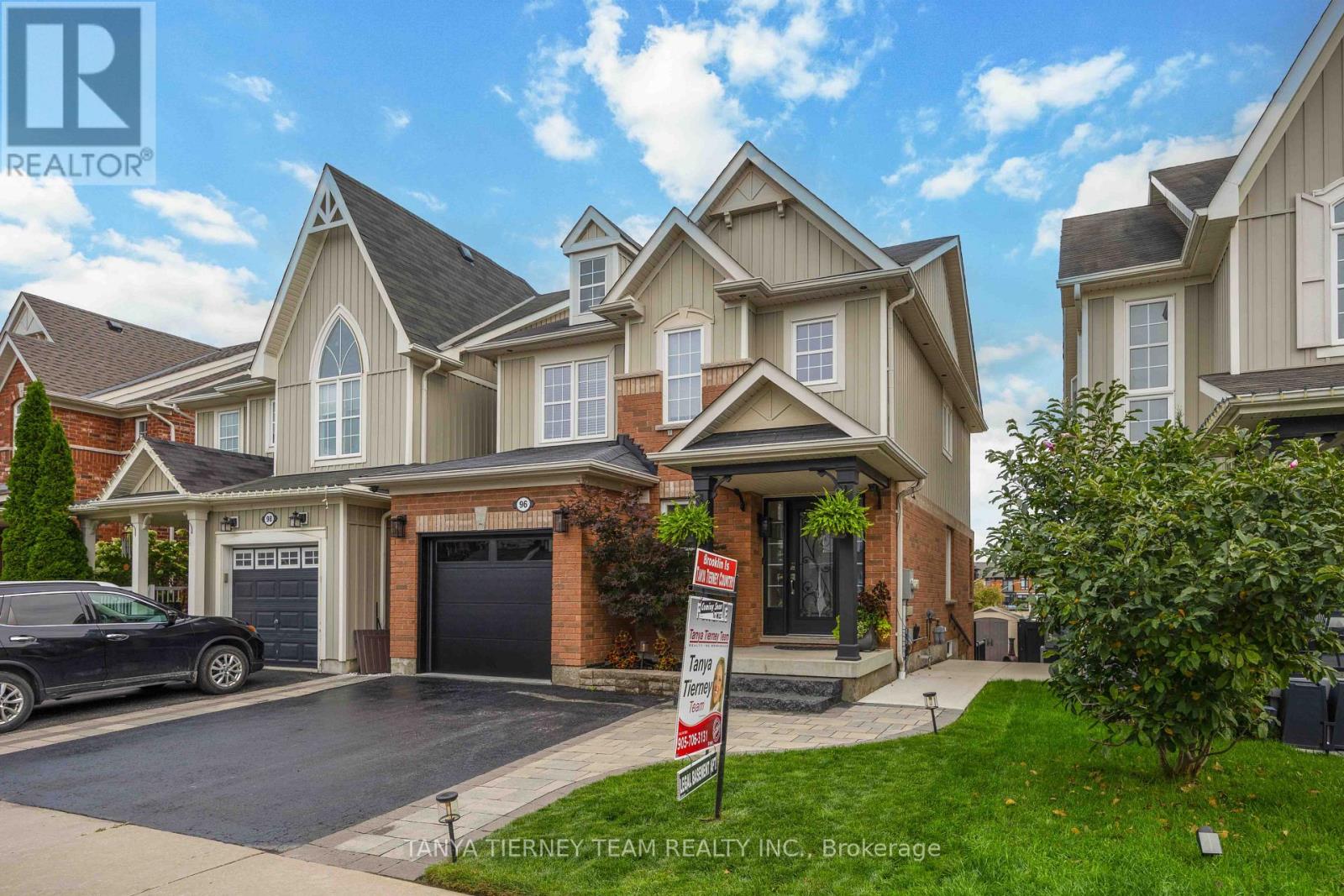 96 Mildenhall Place, Whitby, Ontario  L1M 0E4 - Photo 2 - E13799304