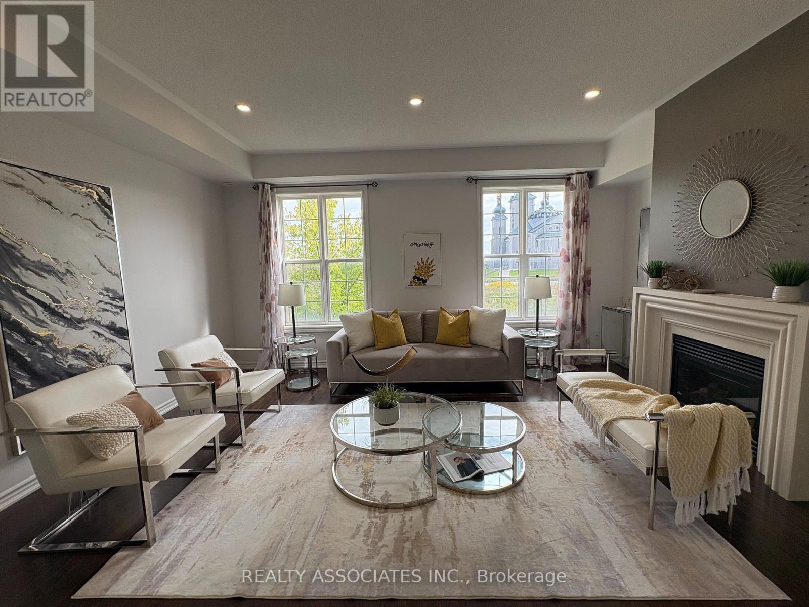 11 Tatra Lane, Markham, Ontario  L6C 0P3 - Photo 4 - N13799310