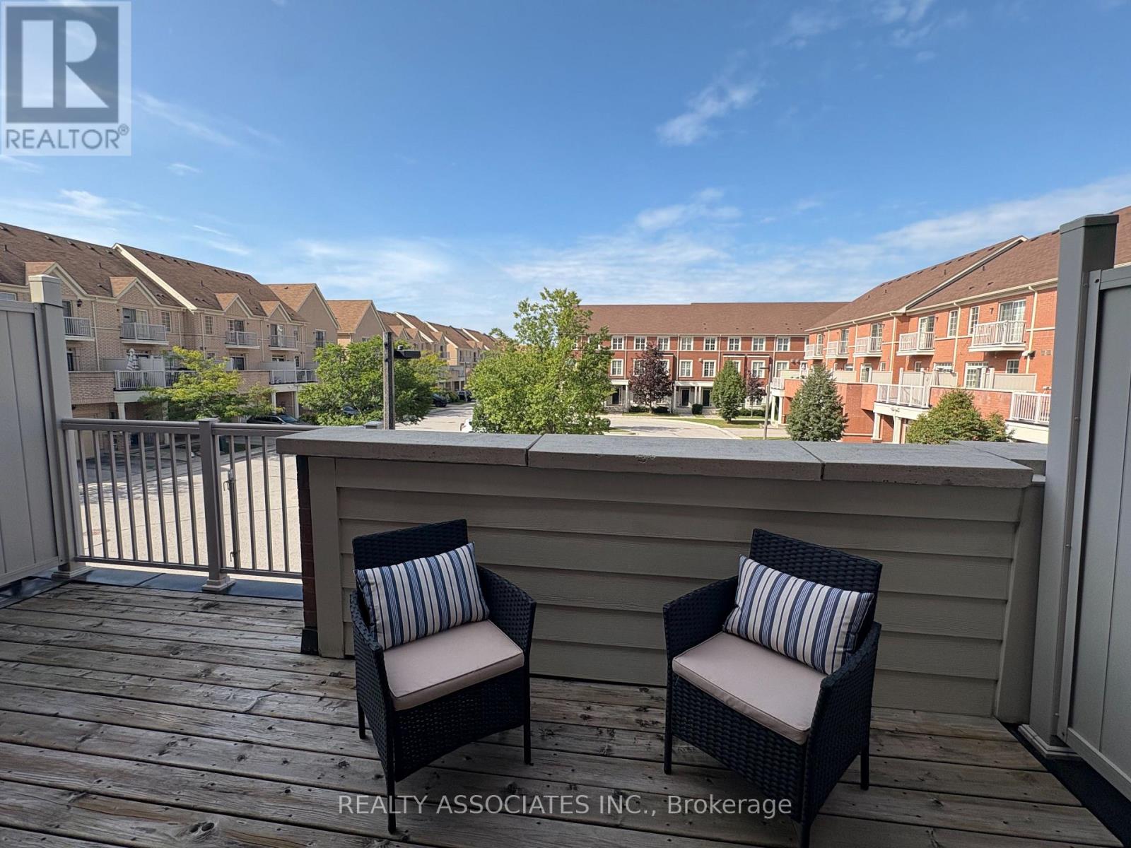 11 Tatra Lane, Markham, Ontario  L6C 0P3 - Photo 8 - N13799310
