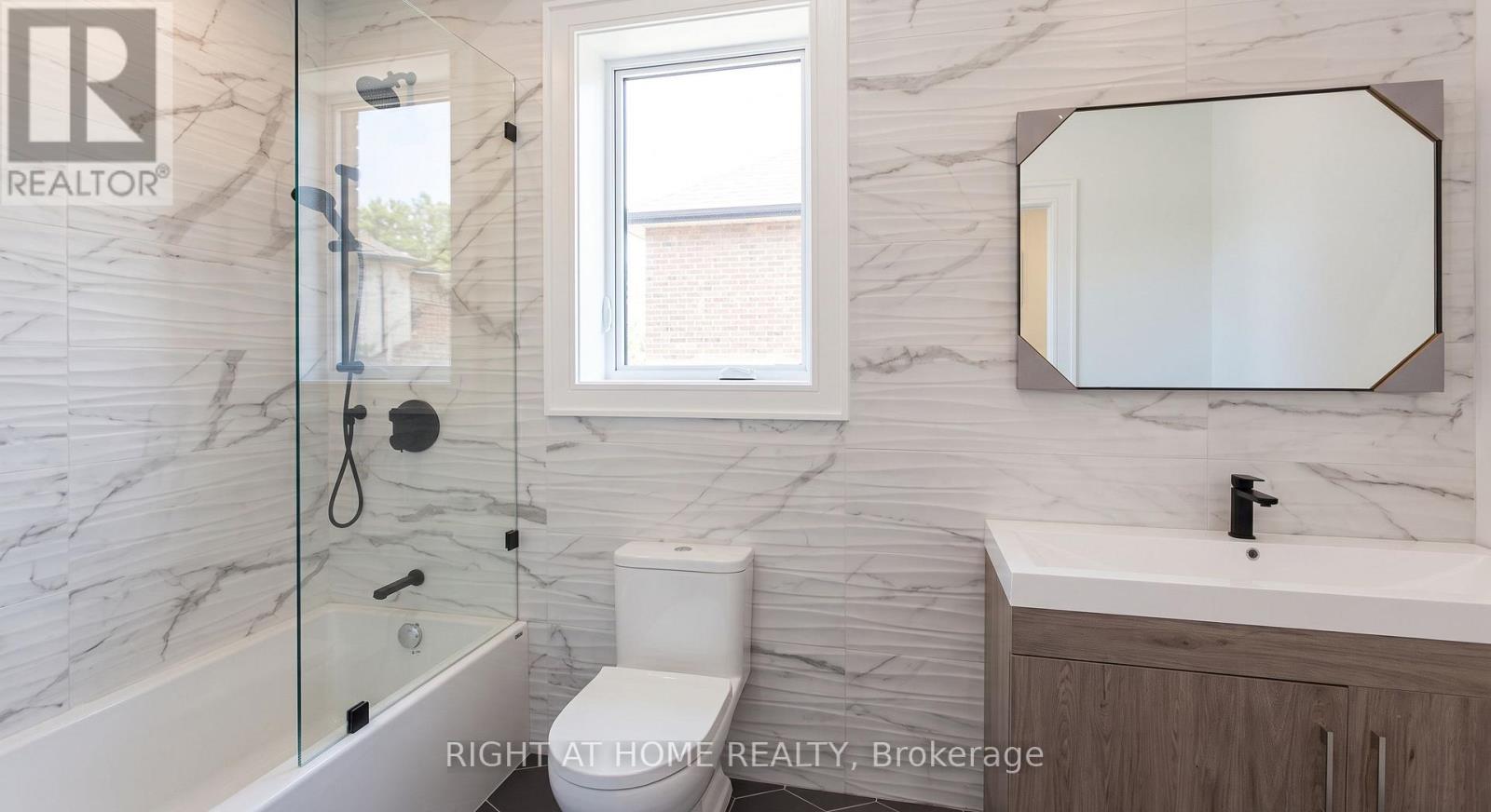 15 Orlon Crescent, Richmond Hill, Ontario  L4C 6S2 - Photo 27 - N13799338