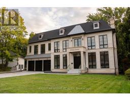 15 ORLON CRESCENT, Richmond Hill, Ontario