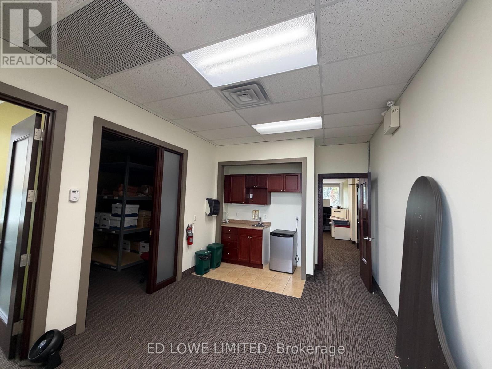 304 - 128 Wellington Street W, Barrie, Ontario  L4N 1K9 - Photo 4 - S13799332