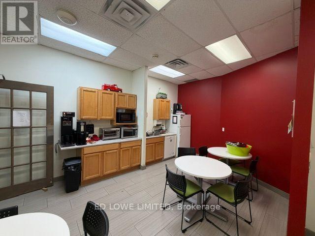 301/304 - 128 Wellington Street W, Barrie, Ontario  L4N 1K9 - Photo 14 - S13799340