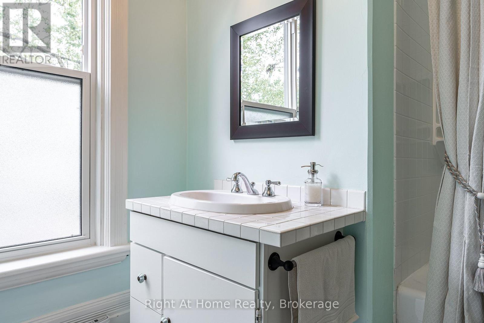 182 Church Street, Stratford, Ontario  N5A 2R5 - Photo 30 - X13799430
