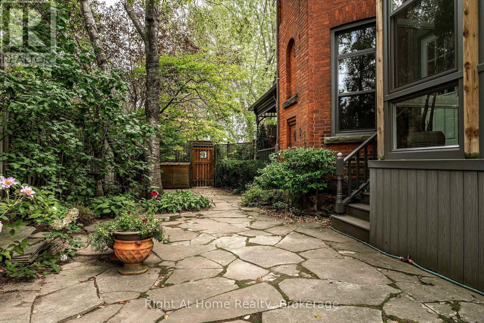 182 Church Street, Stratford, Ontario  N5A 2R5 - Photo 38 - X13799430