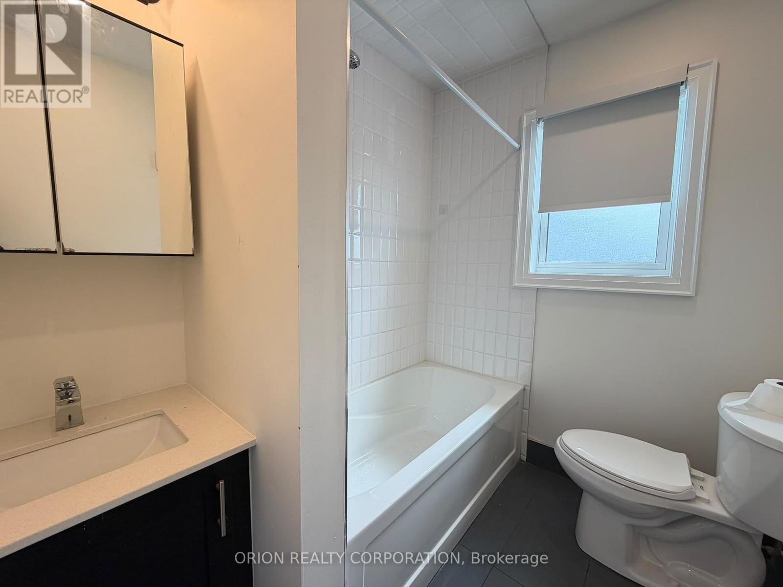 1016 Haig Boulevard, Mississauga, Ontario L5E 2M5 - Photo 16 - W13799348