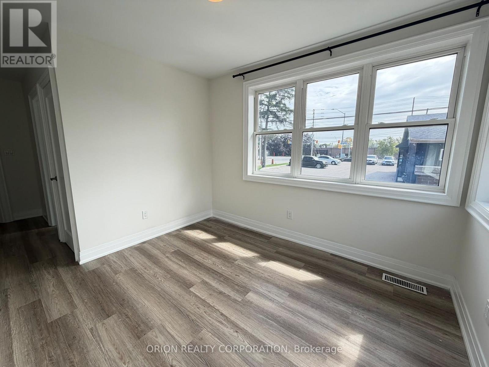 1016 Haig Boulevard, Mississauga, Ontario L5E 2M5 - Photo 19 - W13799348