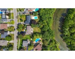 21 KENNINGHALL BOULEVARD, Mississauga, Ontario