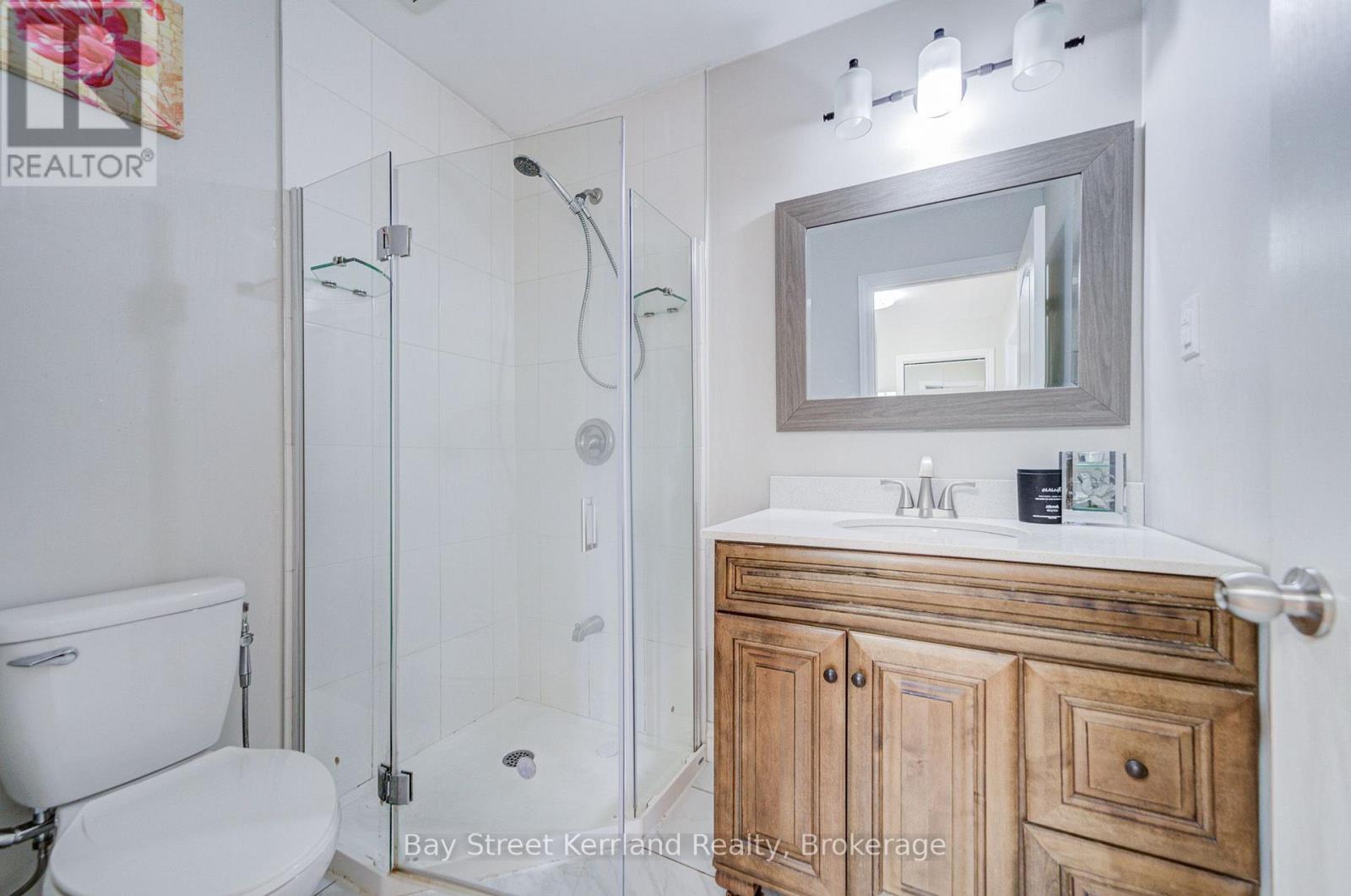 2320 Proudfoot Trail, Oakville, Ontario  L6M 3Y2 - Photo 11 - W13799358