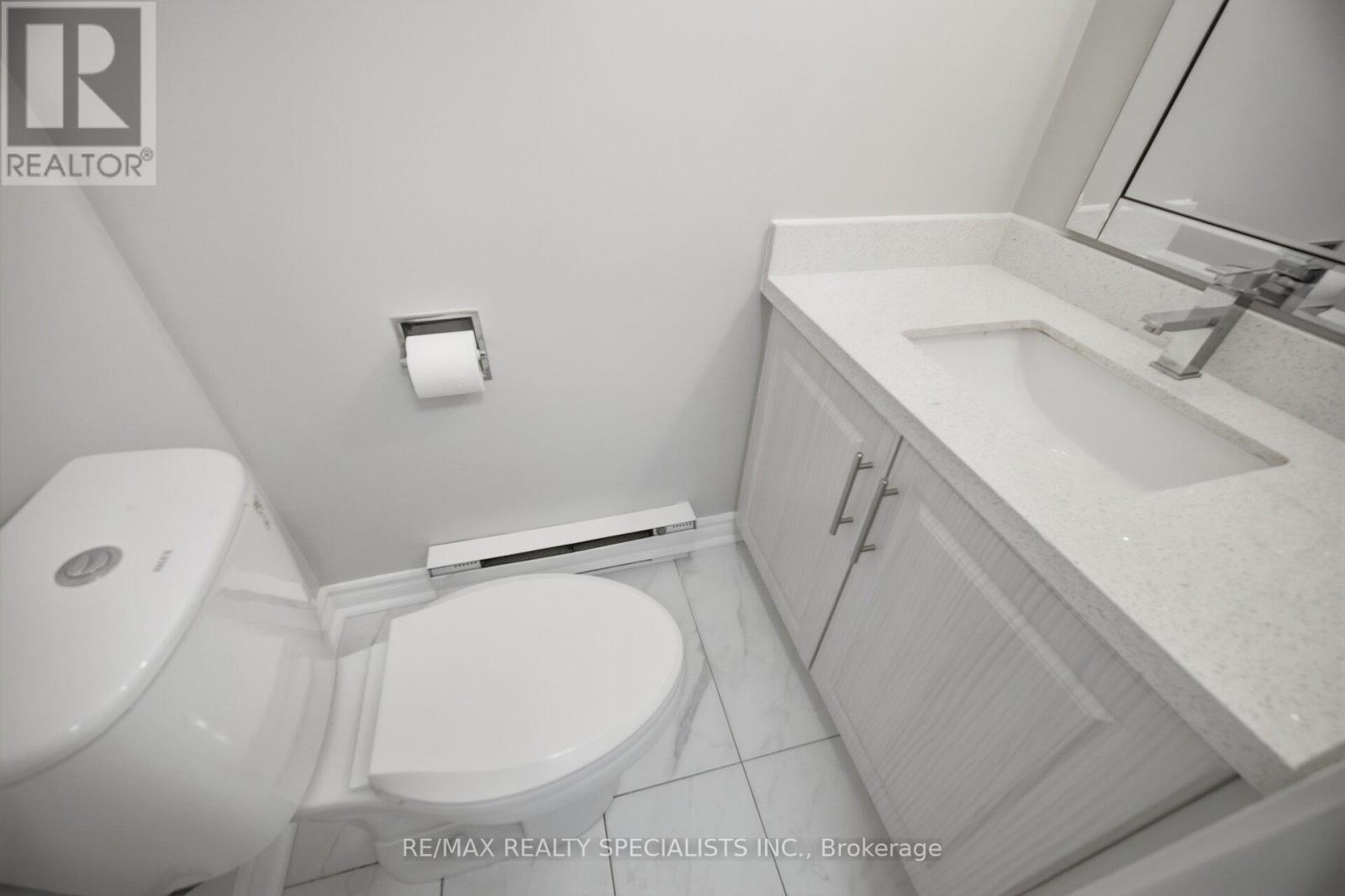 6 - 2170 Bromsgrove Road, Mississauga, Ontario  L5J 4J2 - Photo 8 - W13799446