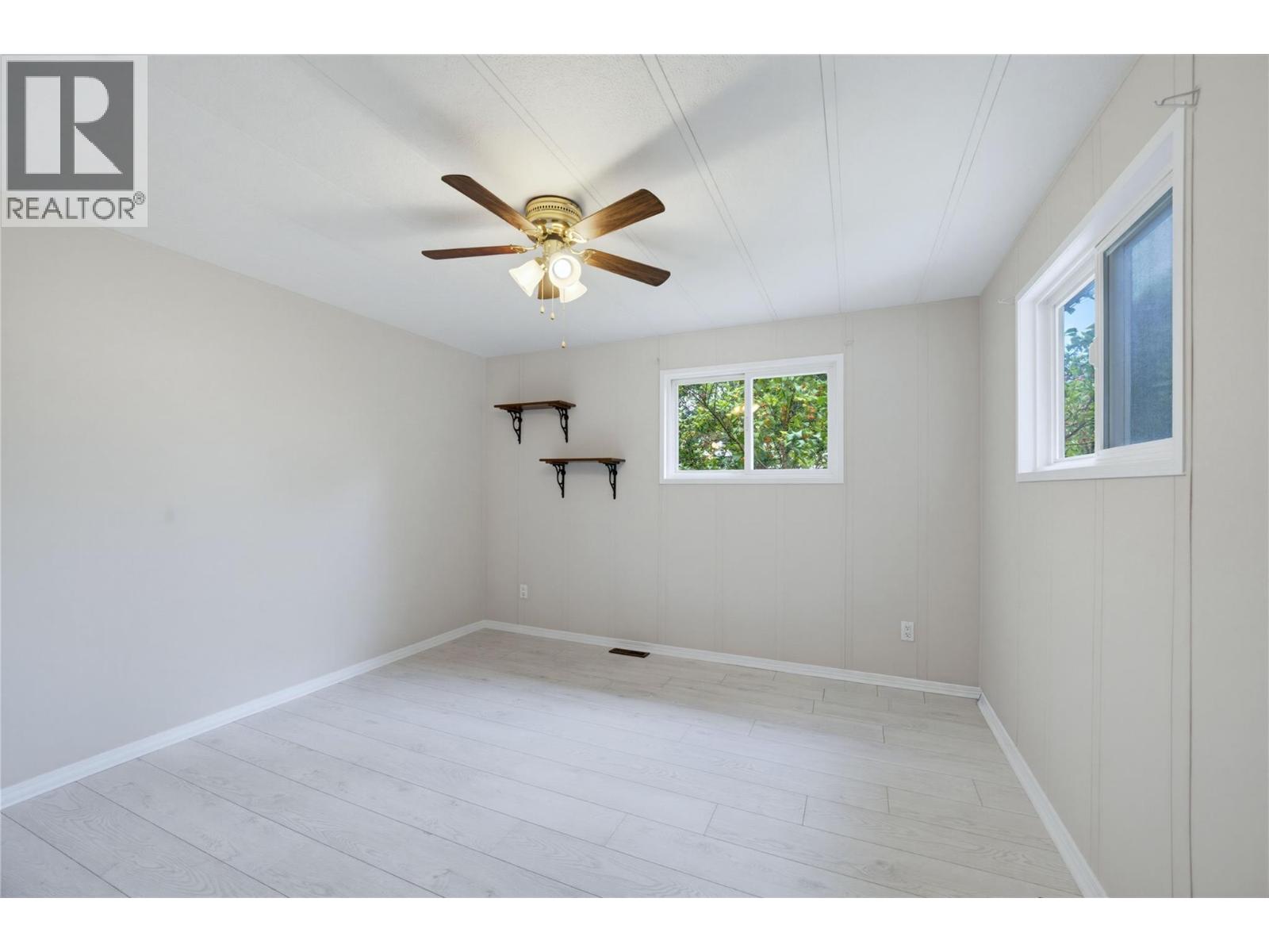 5 97a Highway Unit# 8, Sicamous, British Columbia  V0E 2V1 - Photo 15 - 10401090