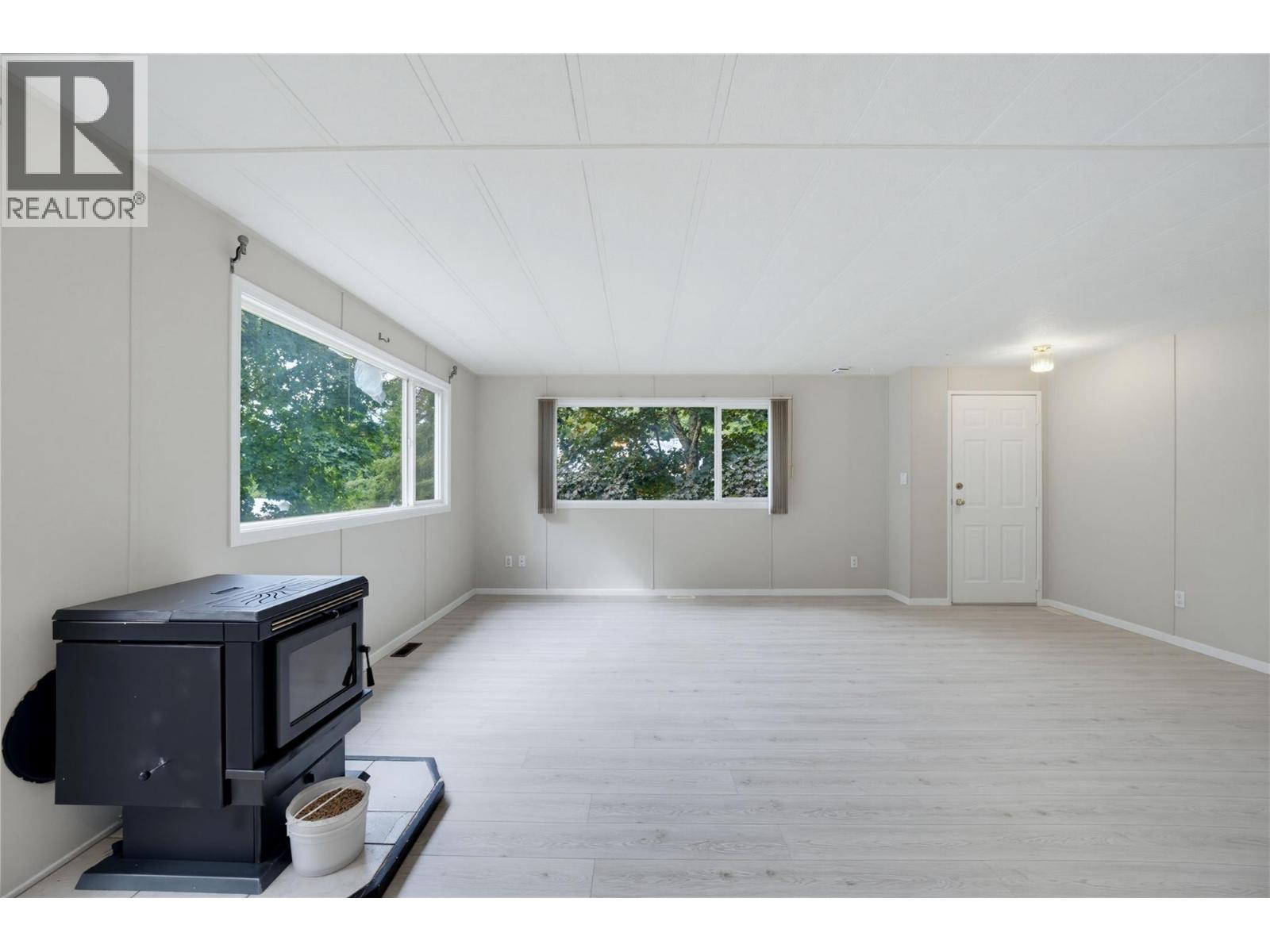 5 97a Highway Unit# 8, Sicamous, British Columbia  V0E 2V1 - Photo 35 - 10401090