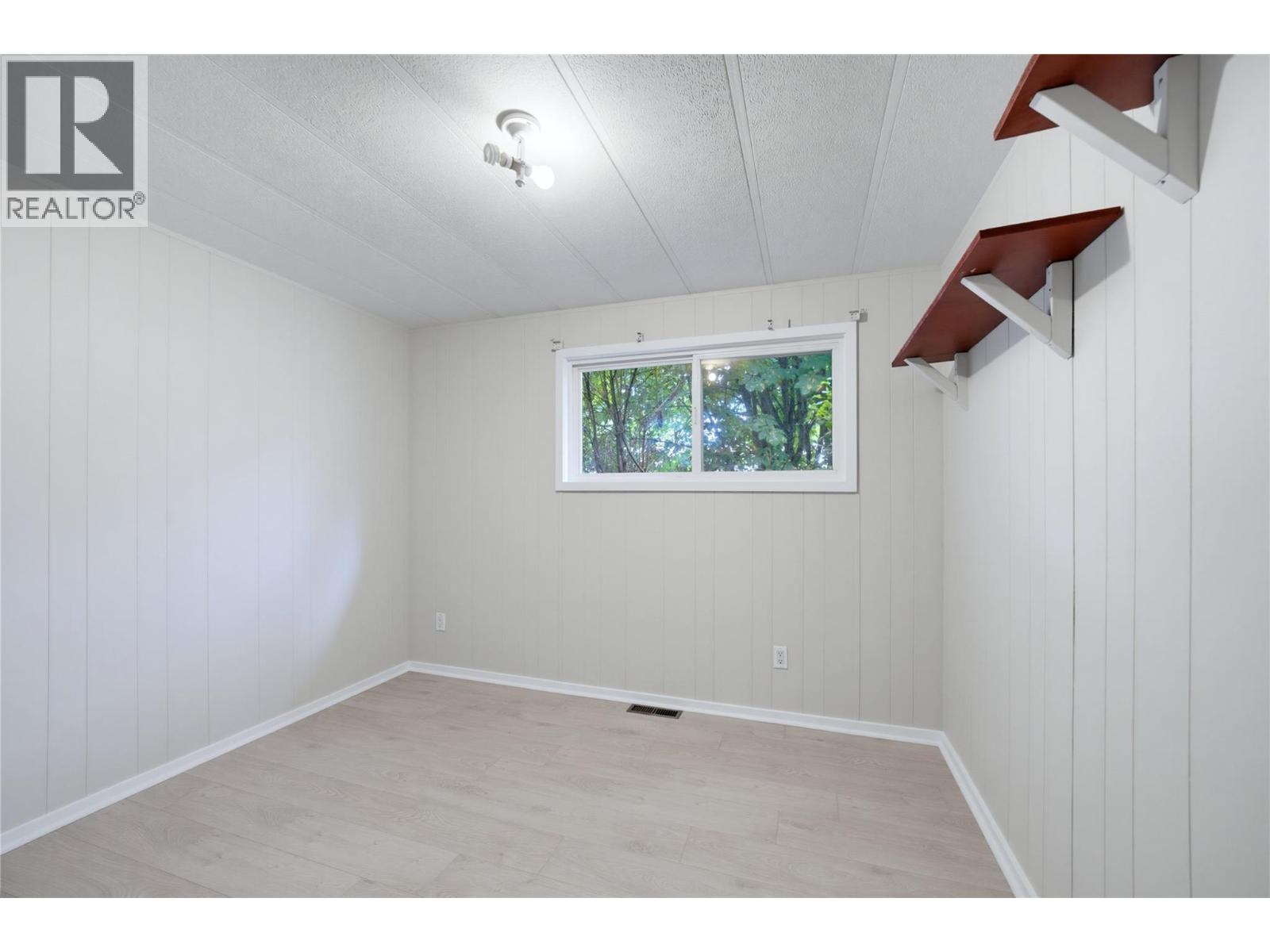 5 97a Highway Unit# 8, Sicamous, British Columbia  V0E 2V1 - Photo 25 - 10401090