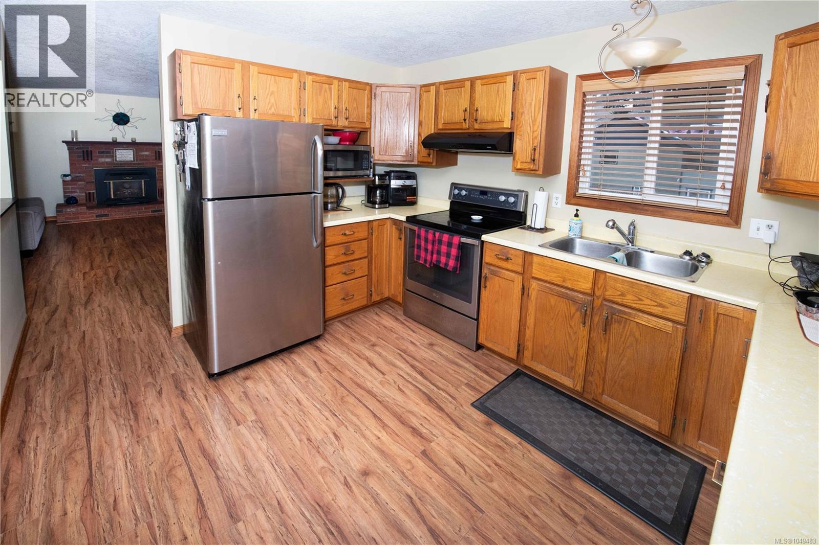 539 Downhome Dr, Langford, British Columbia  V9B 5K3 - Photo 8 - 1049483