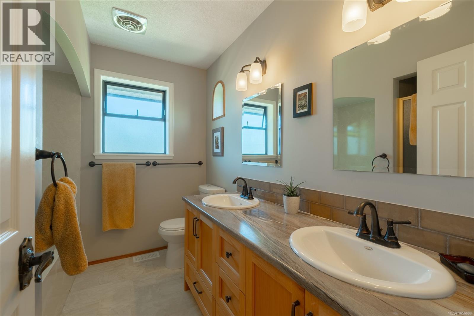 7115 Huddlestone Rd, Lantzville, British Columbia  V0R 2H0 - Photo 19 - 1050098