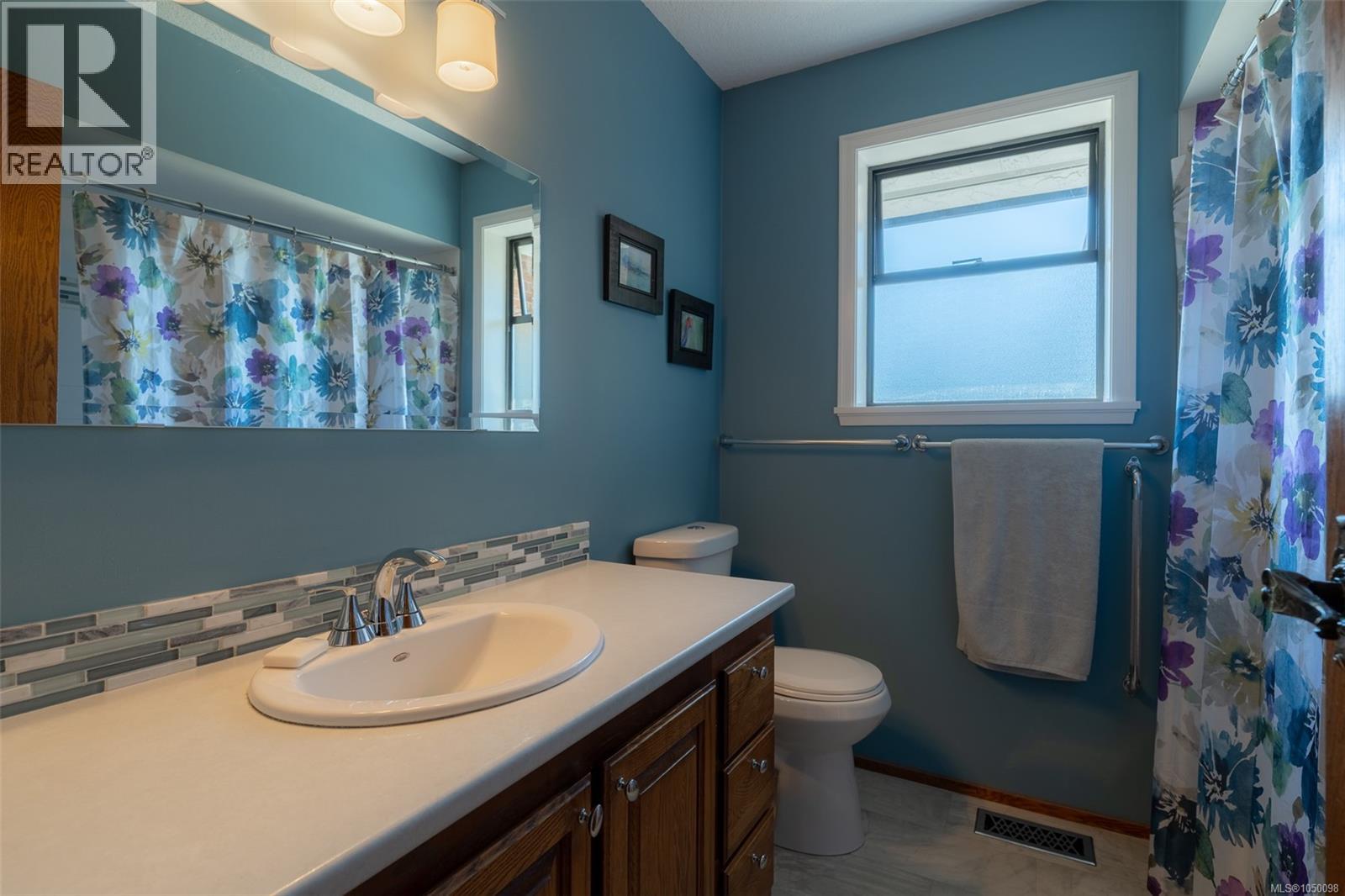 7115 Huddlestone Rd, Lantzville, British Columbia  V0R 2H0 - Photo 21 - 1050098