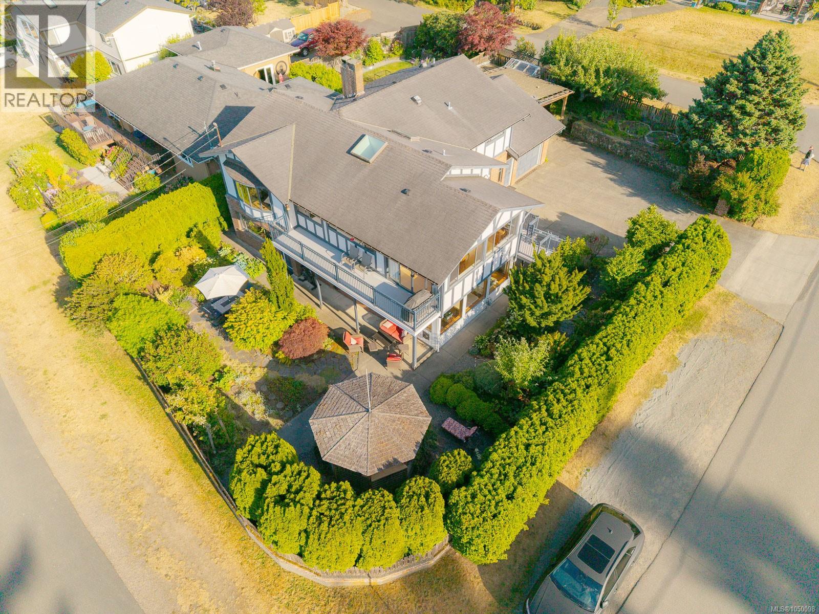 7115 Huddlestone Rd, Lantzville, British Columbia  V0R 2H0 - Photo 36 - 1050098