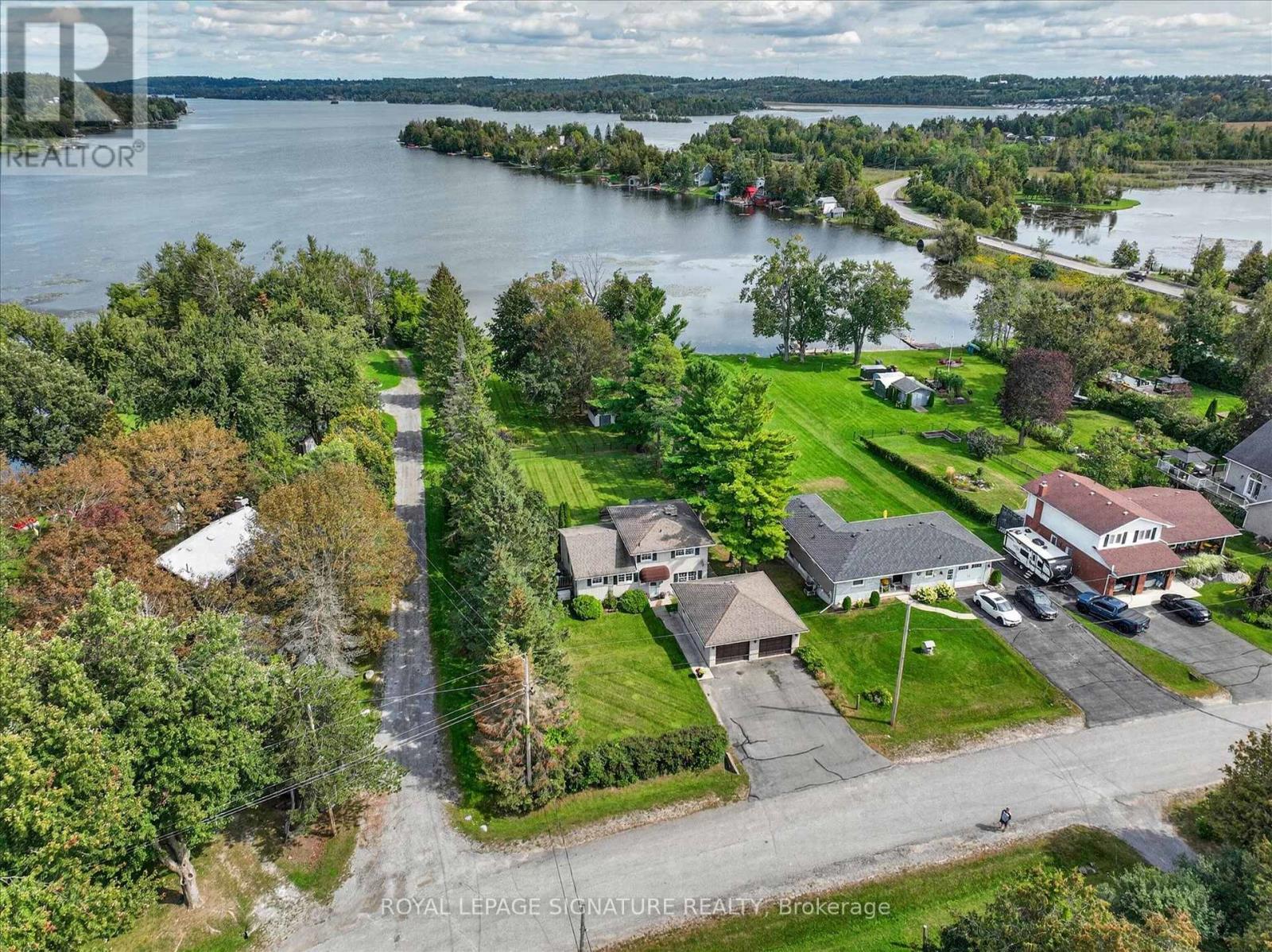 16 LAWRENCE STREET S, Kawartha Lakes, Ontario