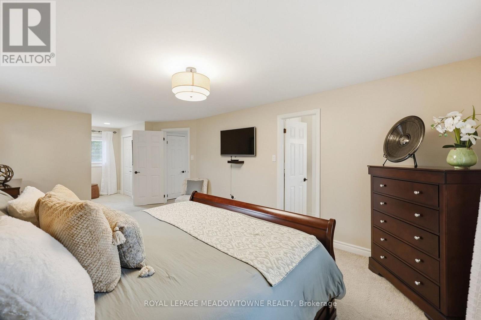 12 Cheltenham Court, Brampton, Ontario  L6W 1J3 - Photo 21 - W13796120