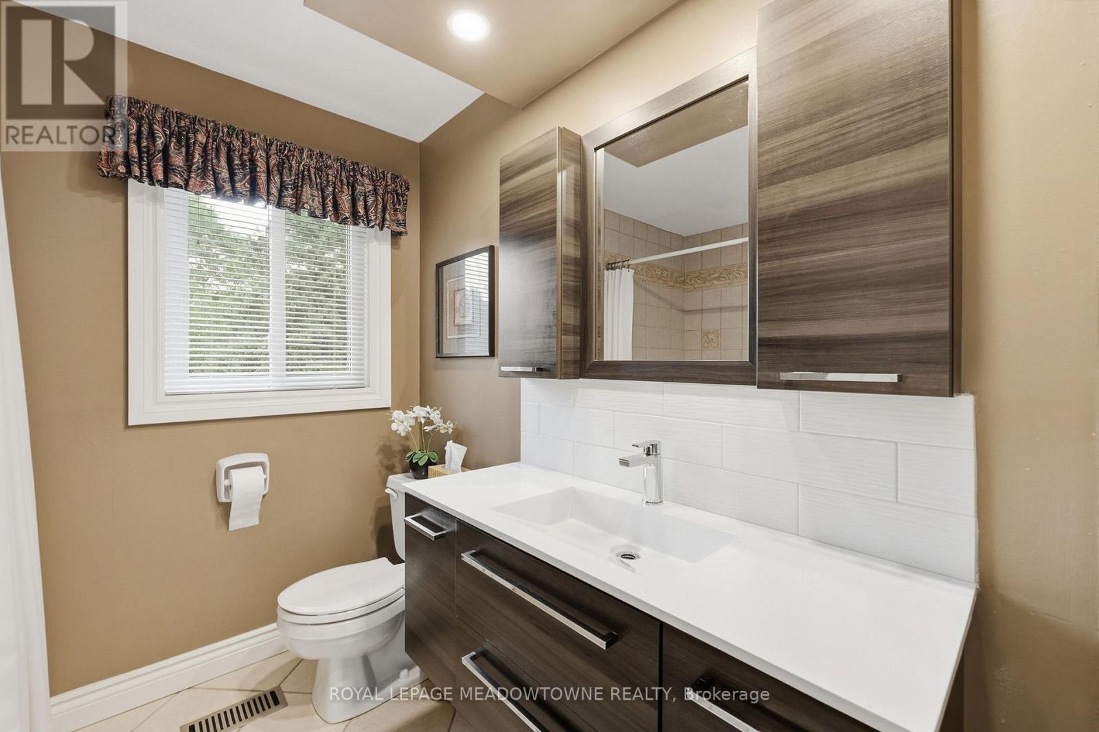 12 Cheltenham Court, Brampton, Ontario  L6W 1J3 - Photo 28 - W13796120