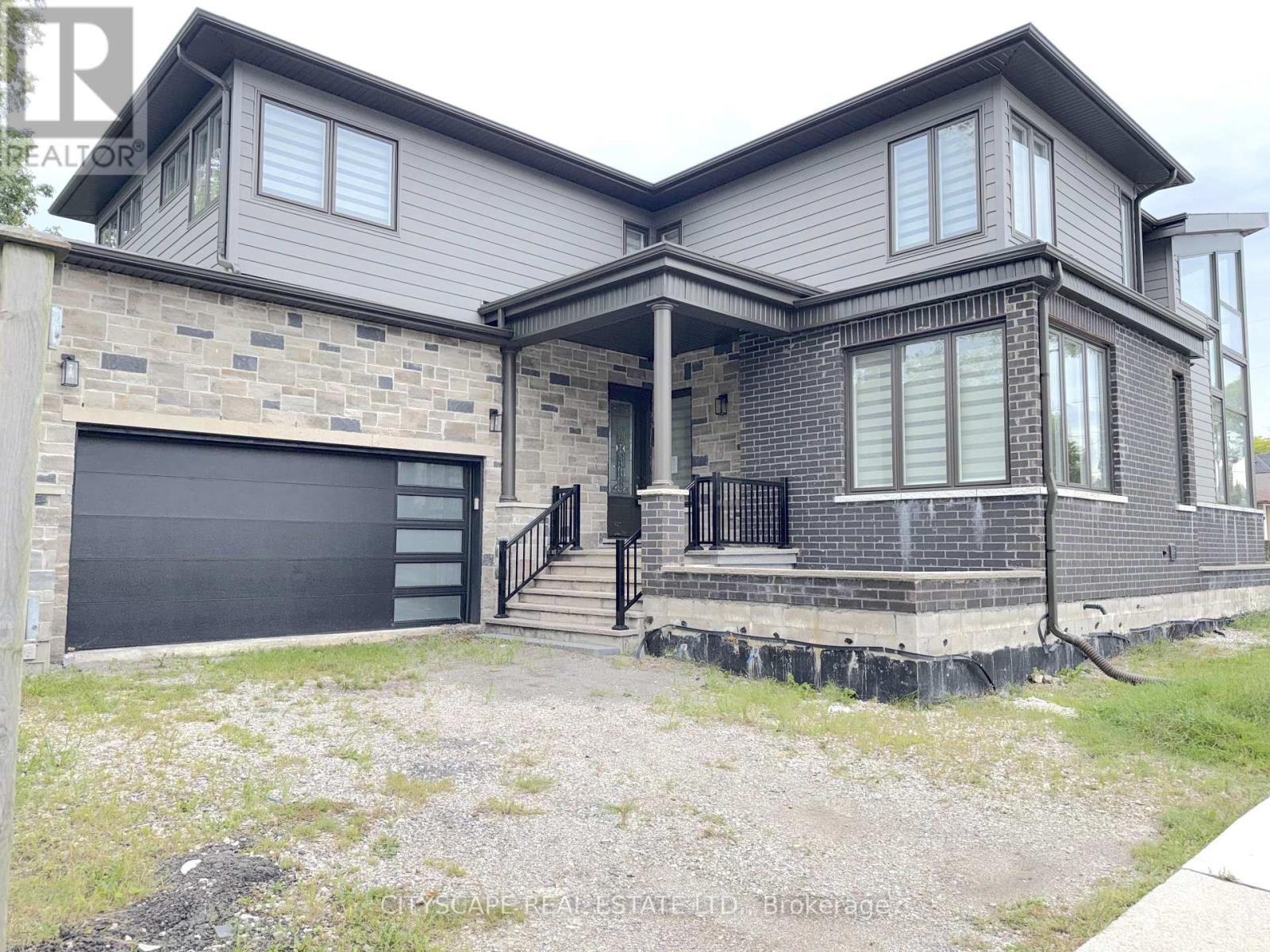 204 MARY STREET, Oakville, Ontario