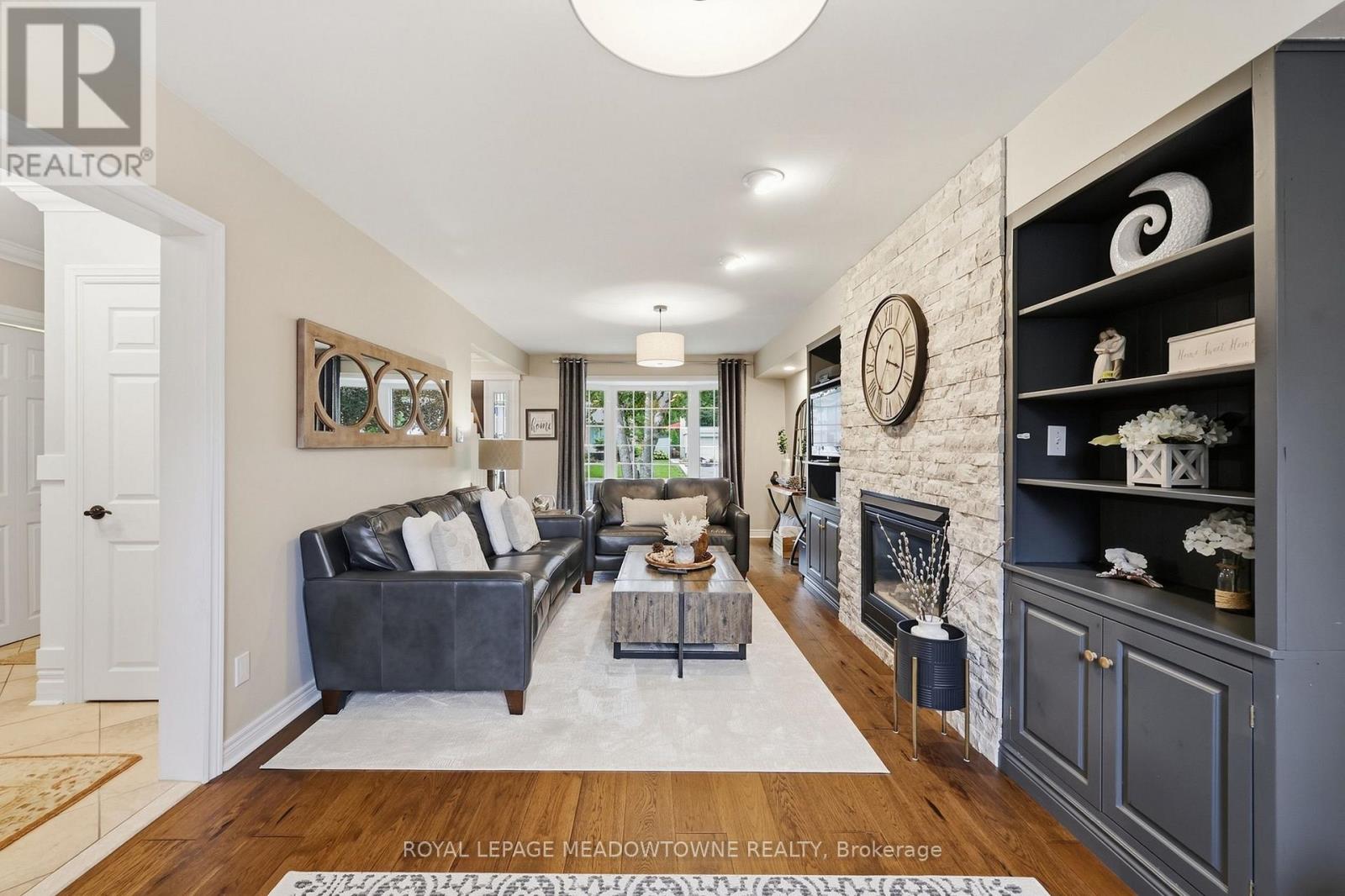 12 Cheltenham Court, Brampton, Ontario  L6W 1J3 - Photo 9 - W13796120