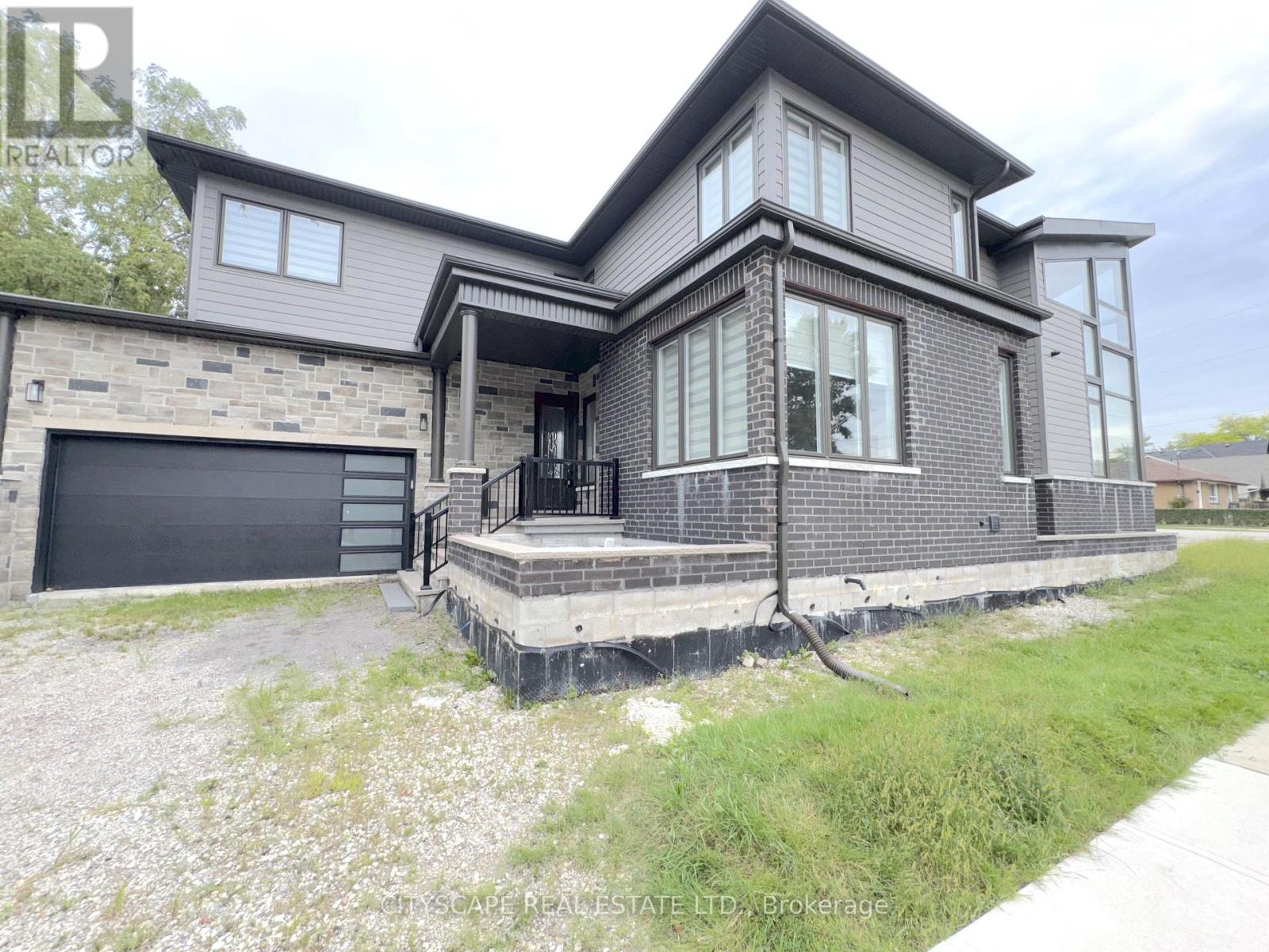 204 Mary Street, Oakville, Ontario  L6K 1S4 - Photo 3 - W13797354