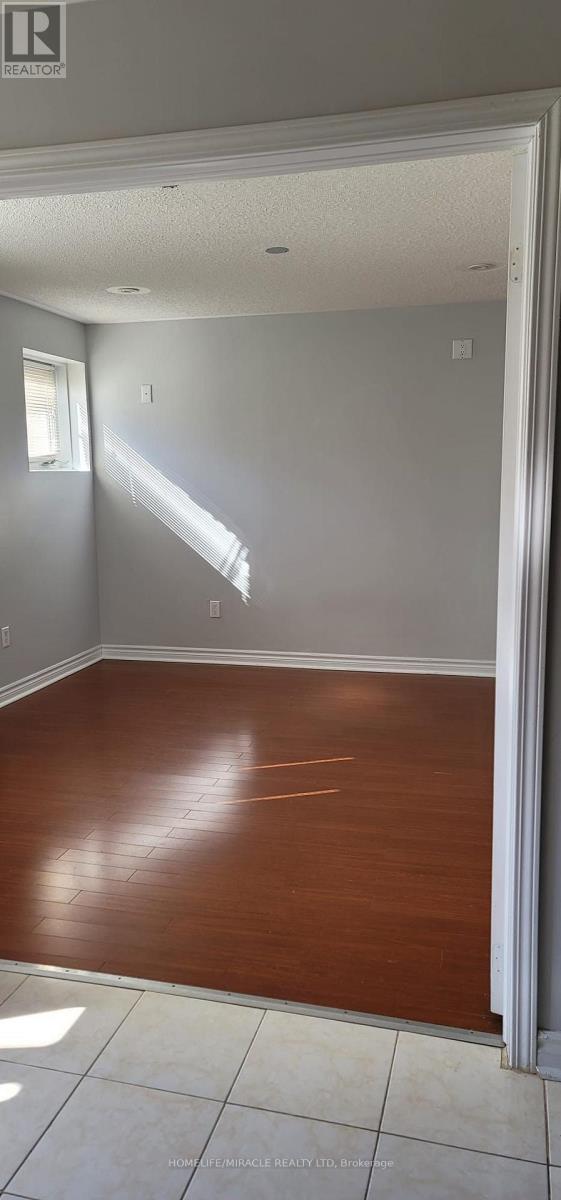 354 Panhellenic Drive, Mississauga, Ontario  L5W 0B9 - Photo 46 - W13798134