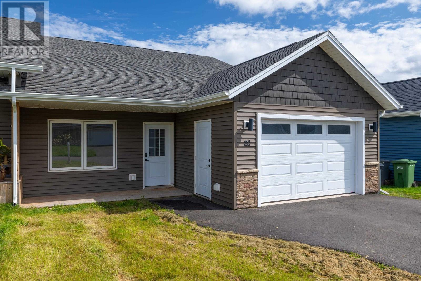 20 Beech Hill Avenue, East Royalty, Prince Edward Island  C1C 0S4 - Photo 1 - 202621341
