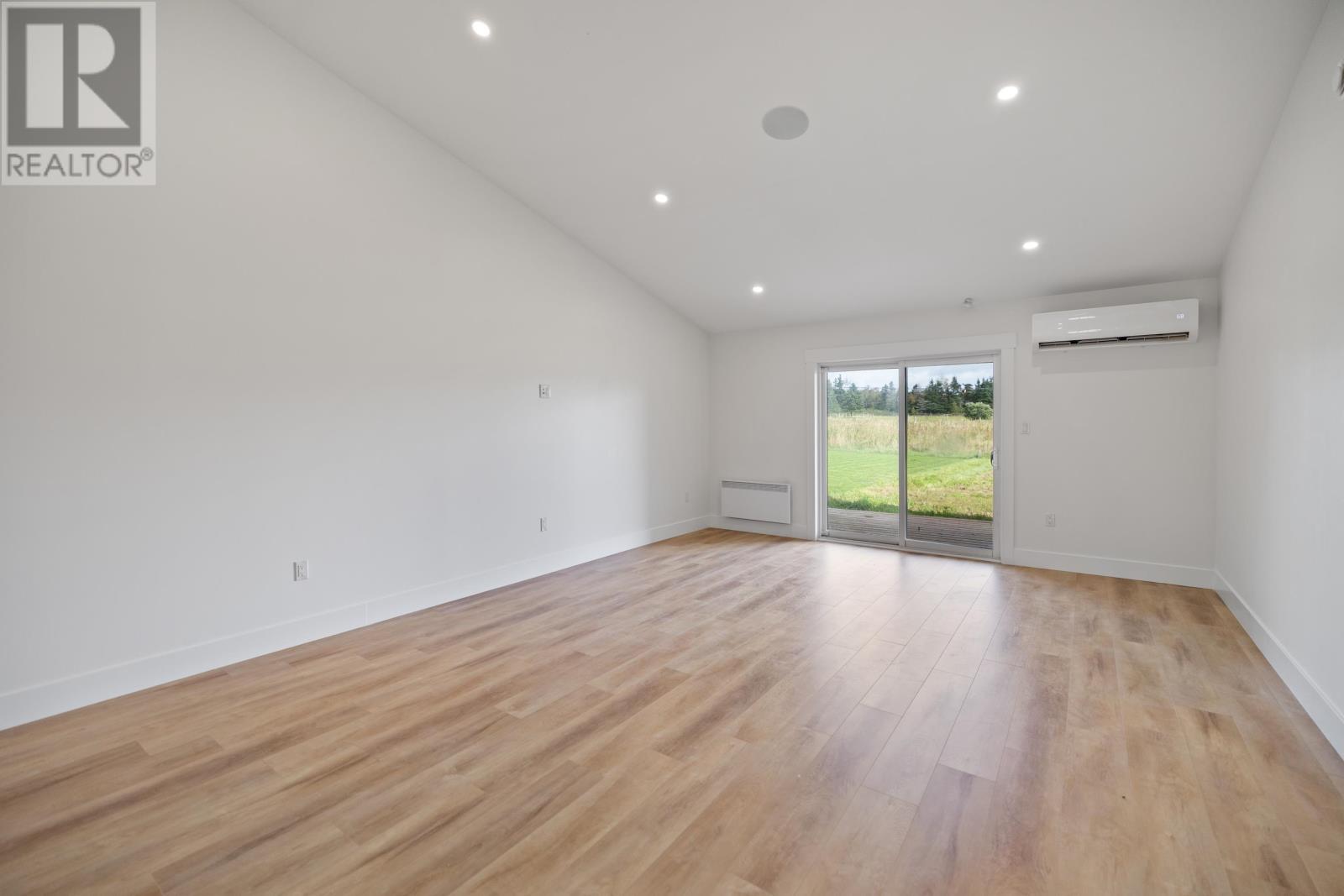 20 Beech Hill Avenue, East Royalty, Prince Edward Island  C1C 0S4 - Photo 6 - 202621341