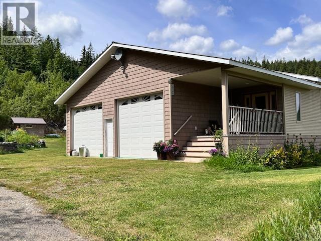 18260 Cinema Road, Hixon, British Columbia V0K 1S1 - Photo 2 - R3126236