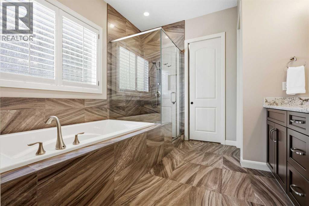37 Cranbrook Heights SE, Calgary, Alberta  T3M 1W5 - Photo 23 - A2342626
