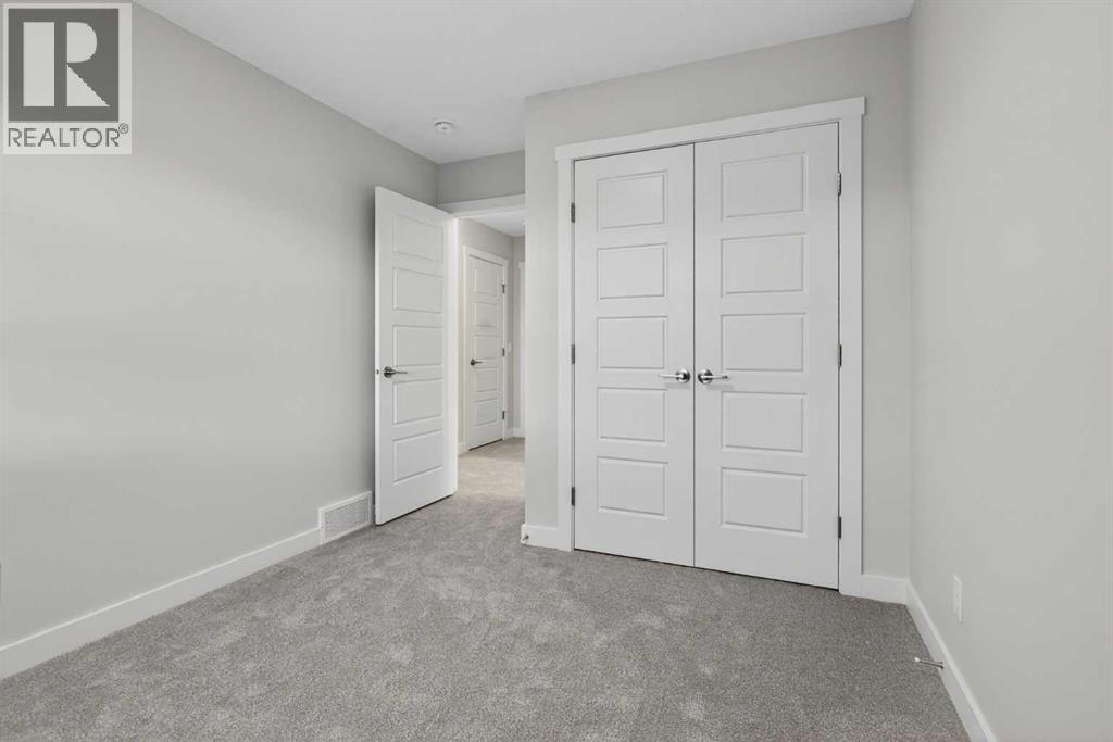 242 Southbow Avenue, Cochrane, Alberta  T4C 3R1 - Photo 35 - A2343577