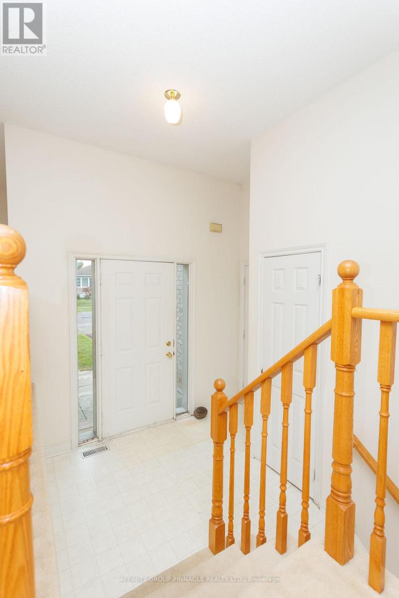 18 Lakeview Drive, Scugog, Ontario  L9L 1G9 - Photo 3 - E13799634