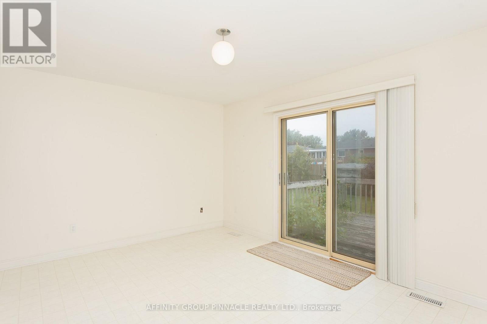 18 Lakeview Drive, Scugog, Ontario  L9L 1G9 - Photo 7 - E13799634