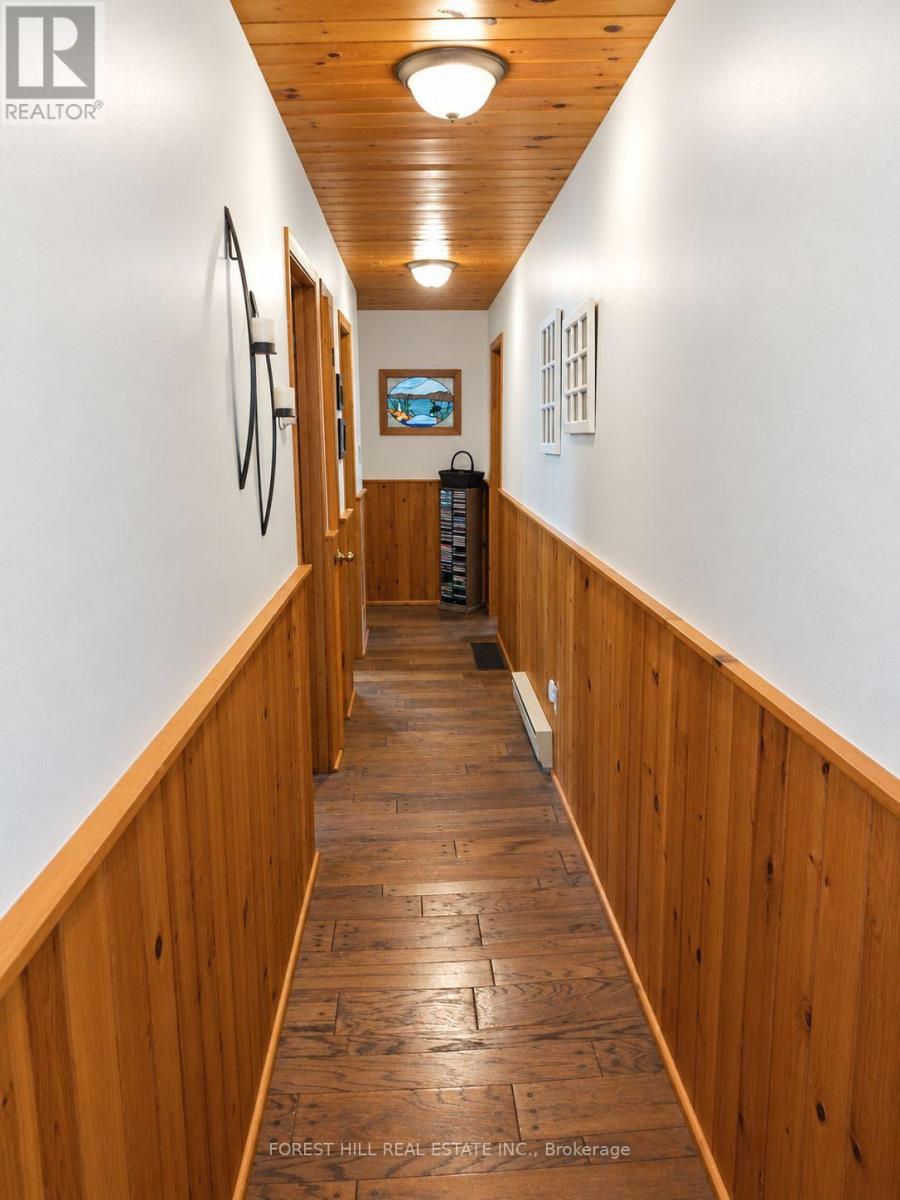 72187 Lake Shore Drive, Bluewater, Ontario  N0M 1N0 - Photo 13 - X13799454