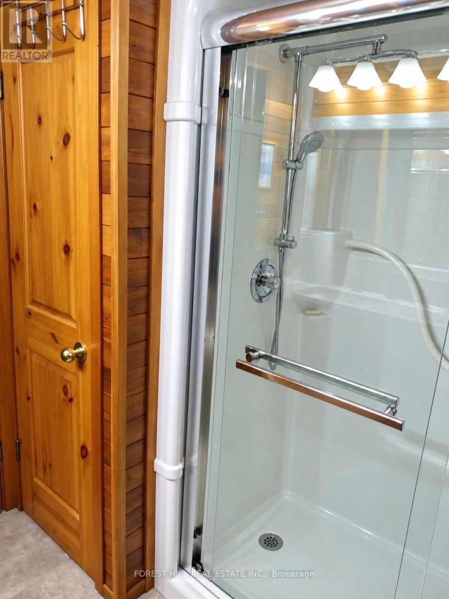 72187 Lake Shore Drive, Bluewater, Ontario  N0M 1N0 - Photo 17 - X13799454
