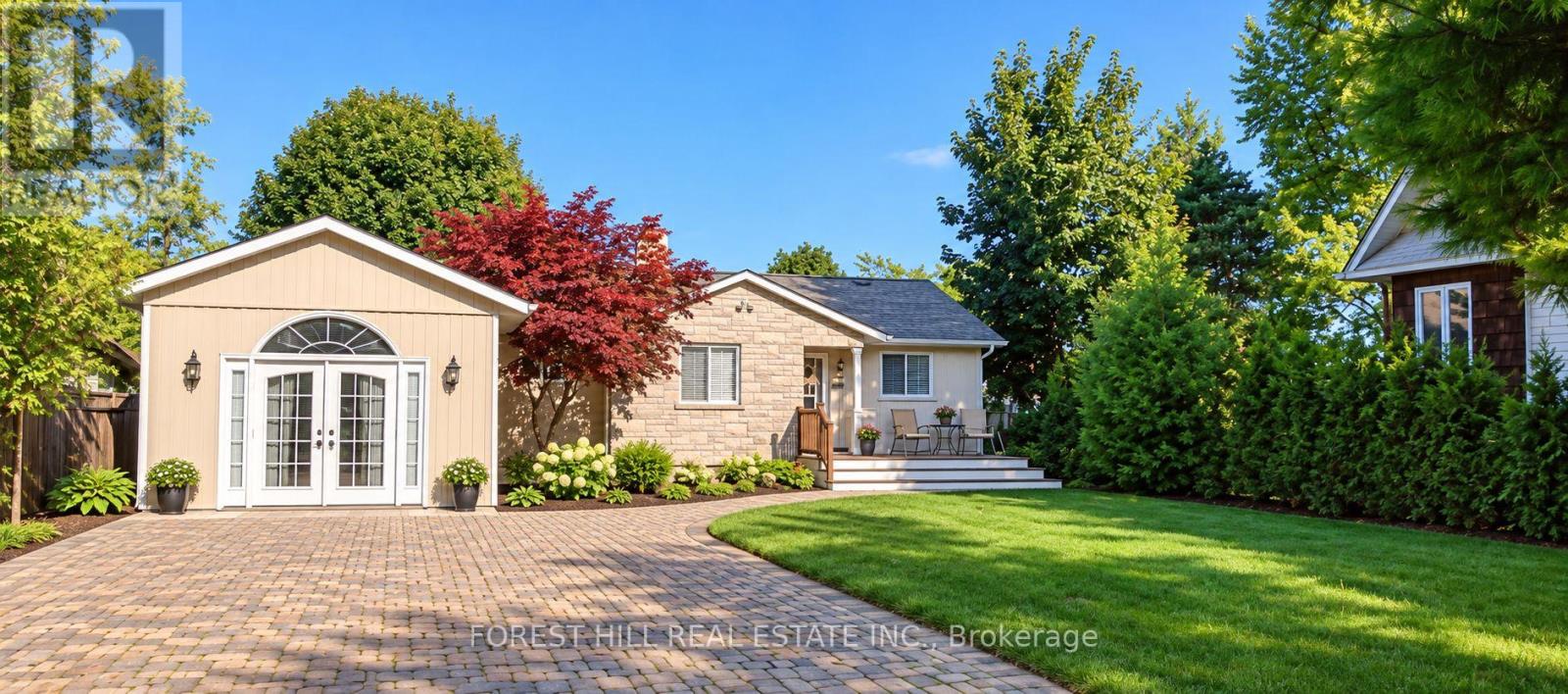 72187 Lake Shore Drive, Bluewater, Ontario  N0M 1N0 - Photo 2 - X13799454
