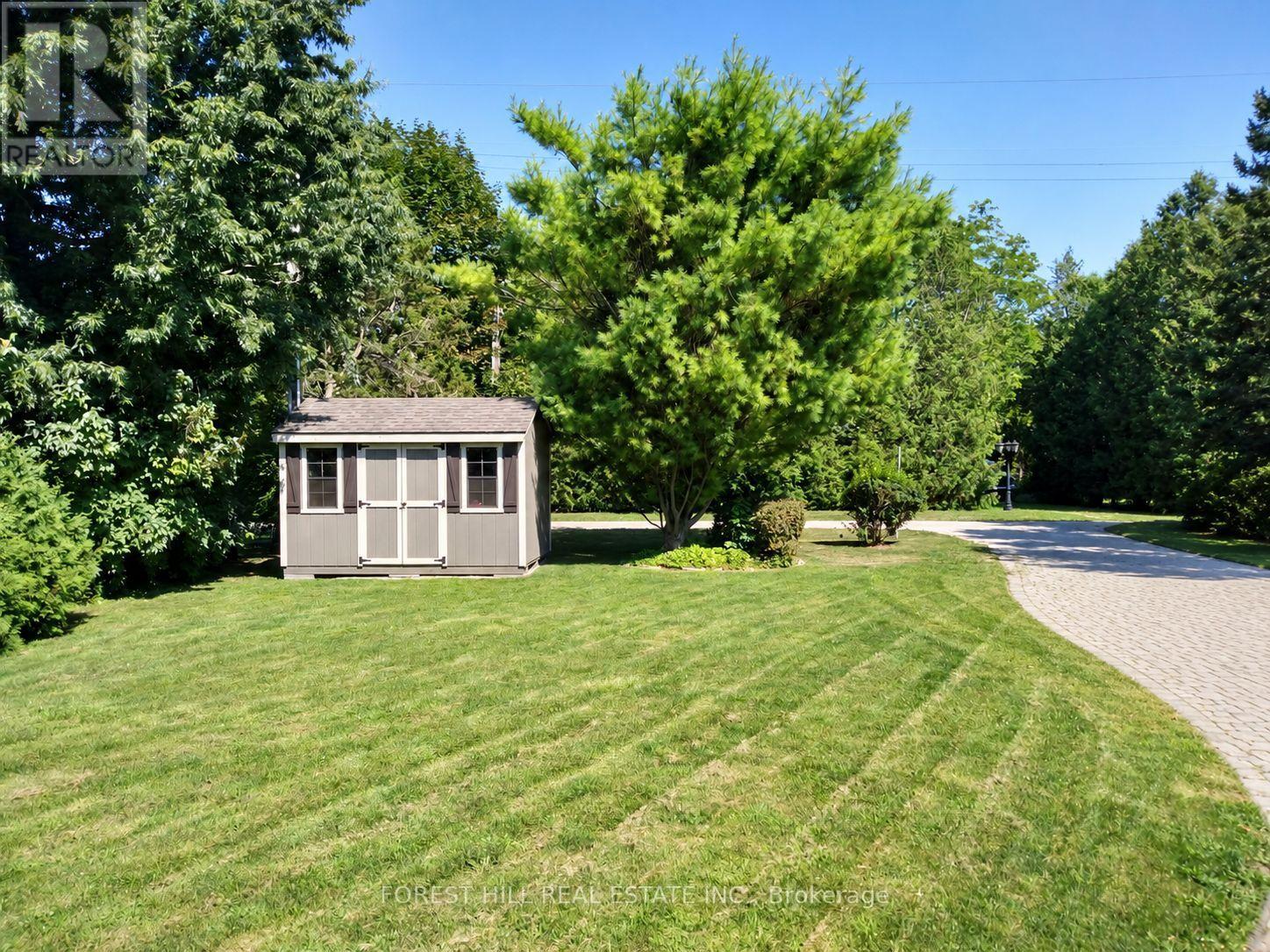 72187 Lake Shore Drive, Bluewater, Ontario  N0M 1N0 - Photo 3 - X13799454