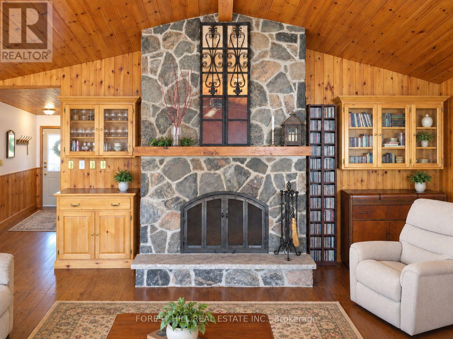 72187 Lake Shore Drive, Bluewater, Ontario  N0M 1N0 - Photo 4 - X13799454