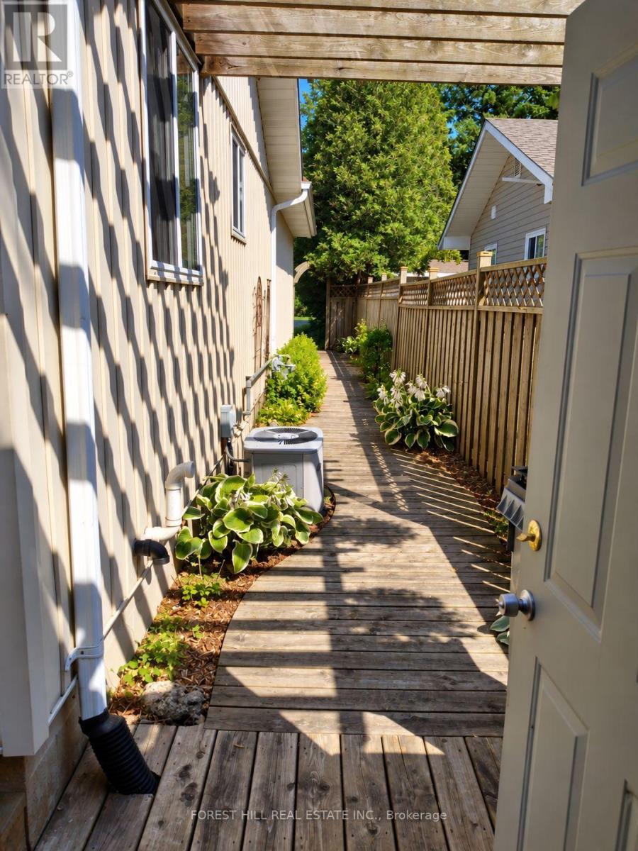 72187 Lake Shore Drive, Bluewater, Ontario  N0M 1N0 - Photo 48 - X13799454