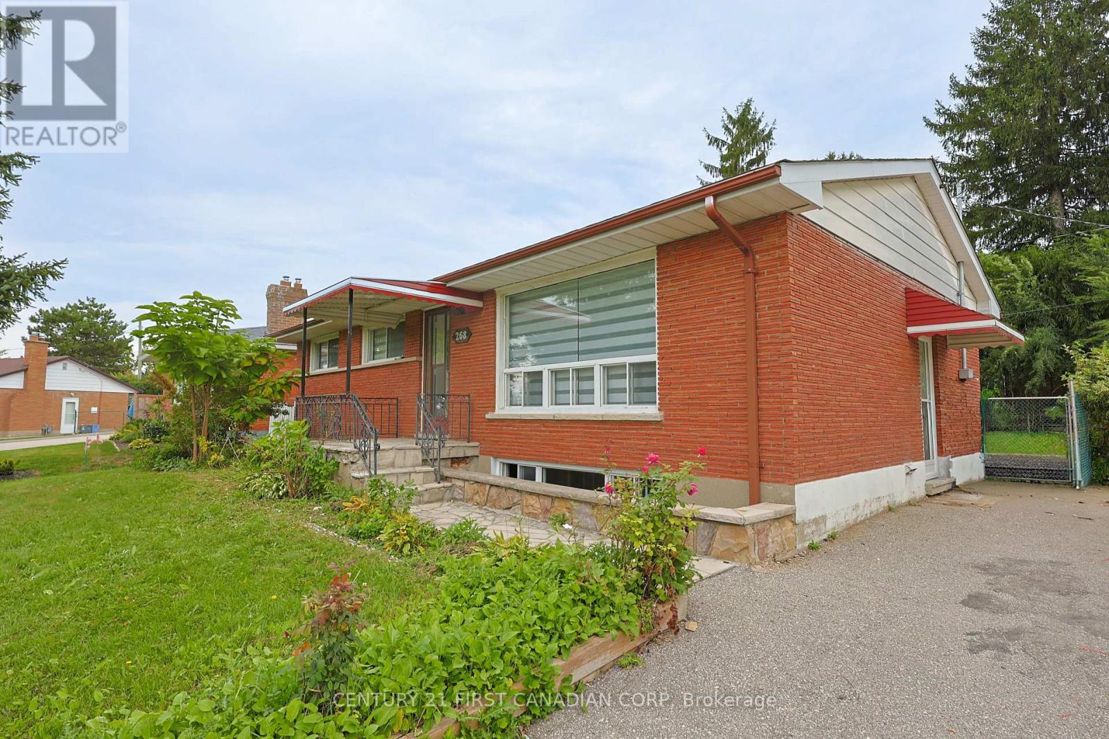 Upper - 268 Burlington Crescent, London South, Ontario  N5Z 3G5 - Photo 3 - X13799680