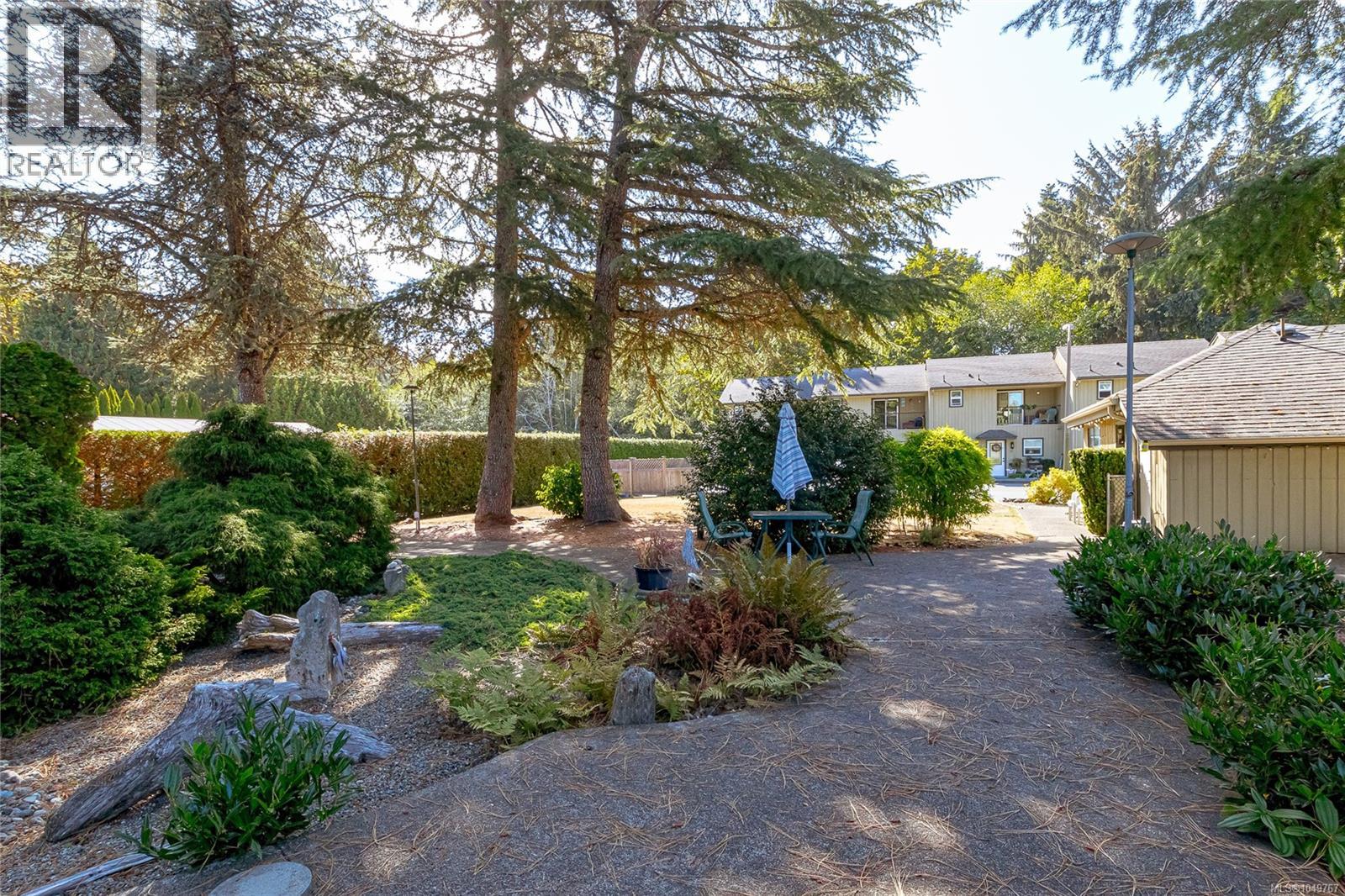 8 3350 Island Hwy W, Qualicum Beach, British Columbia V9K 2S2 - Photo 32 - 1049767