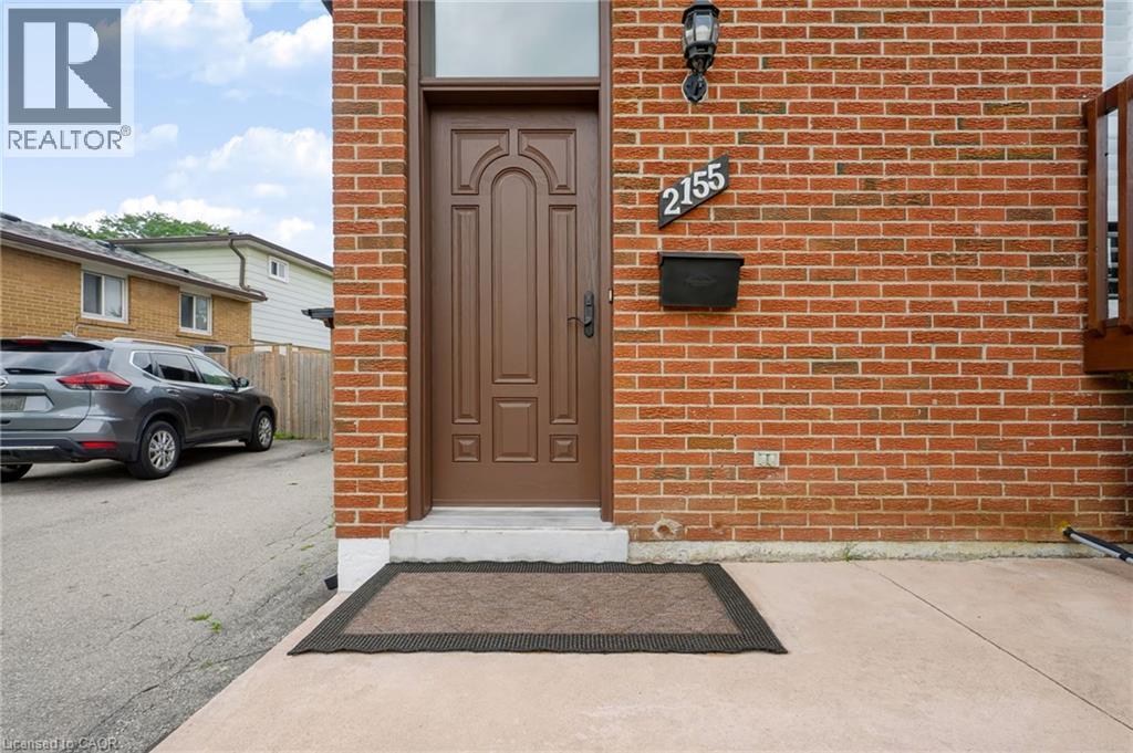 2155 Stir Crescent, Mississauga, Ontario  L4Y 3V2 - Photo 3 - 40863935