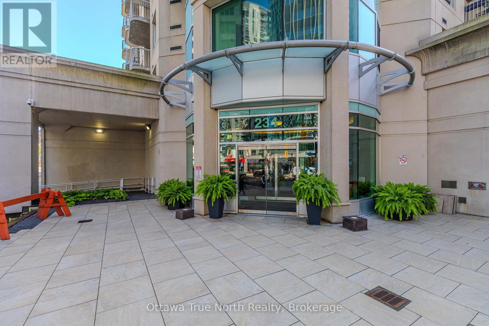 1903 - 234 Rideau Street, Ottawa, Ontario  K1N 0A9 - Photo 2 - X13799548