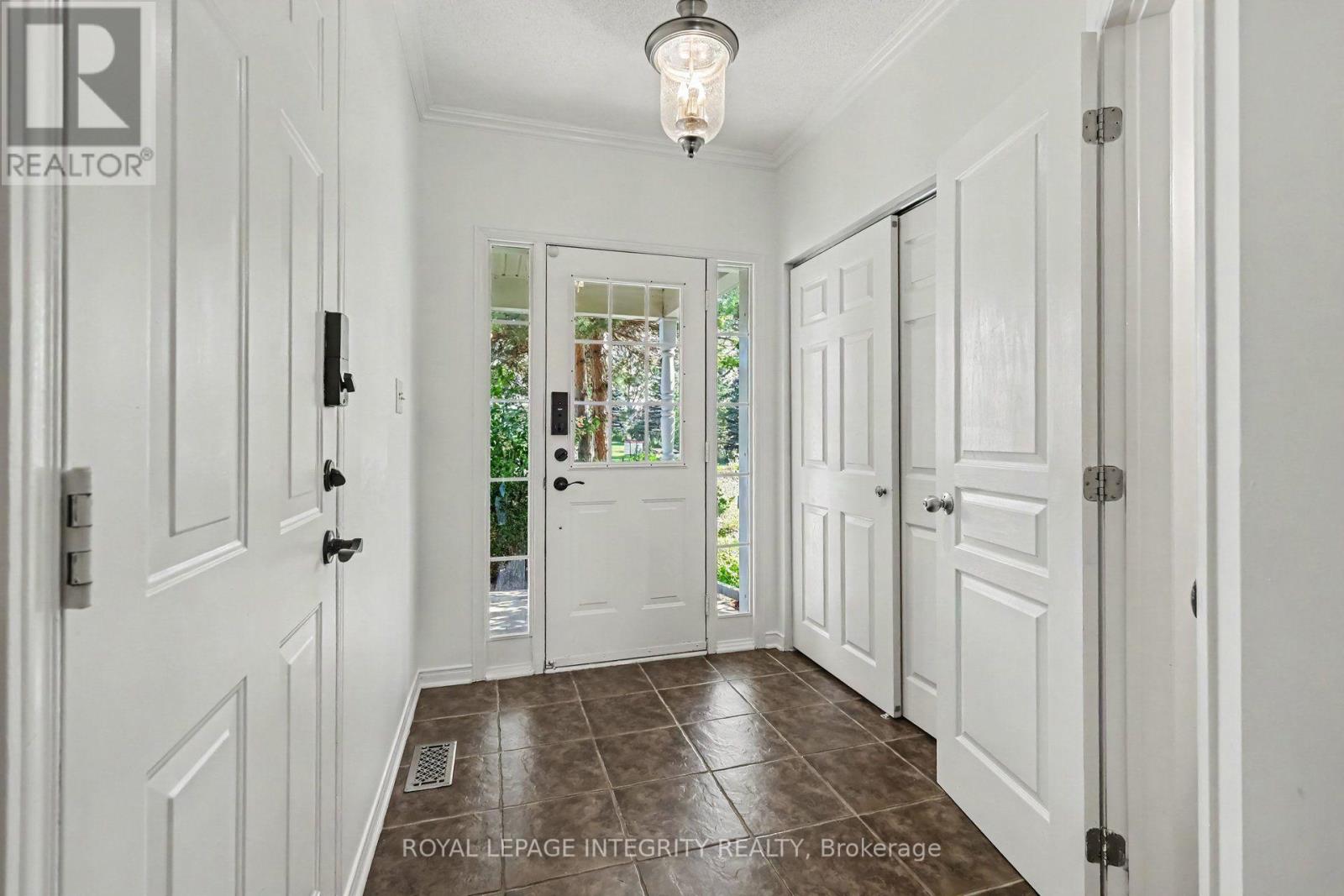 102 Hawktree Ridge, Ottawa, Ontario  K2J 5N3 - Photo 3 - X13799660