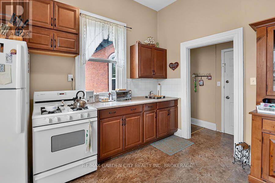 91 Main Street E, Grimsby, Ontario  L3M 1N6 - Photo 29 - X13799484