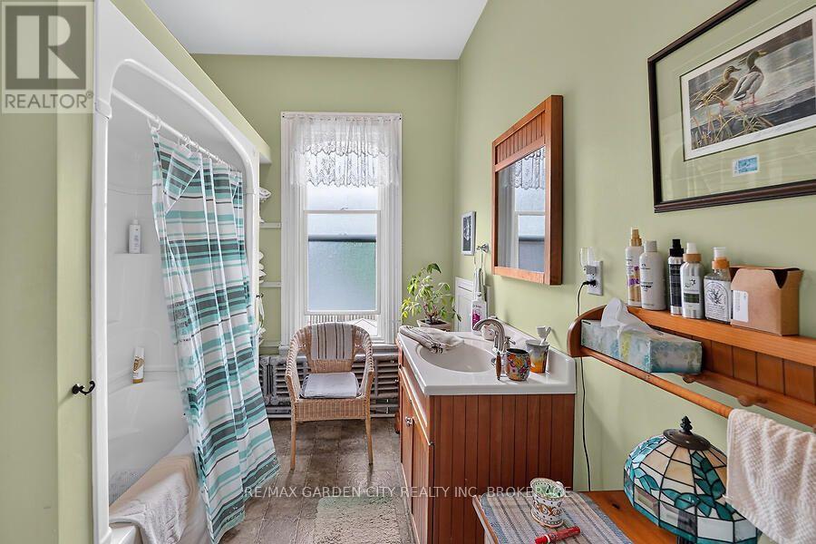 91 Main Street E, Grimsby, Ontario  L3M 1N6 - Photo 32 - X13799484